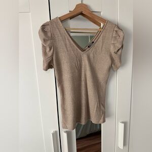 Express Taupe Ribbed V-Neck Puff Sleeve Top